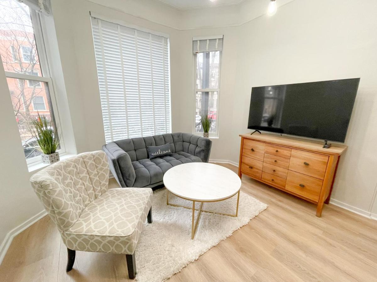 Wrigleyville Friends Unit - 5Bdrm Чикаго Екстериор снимка