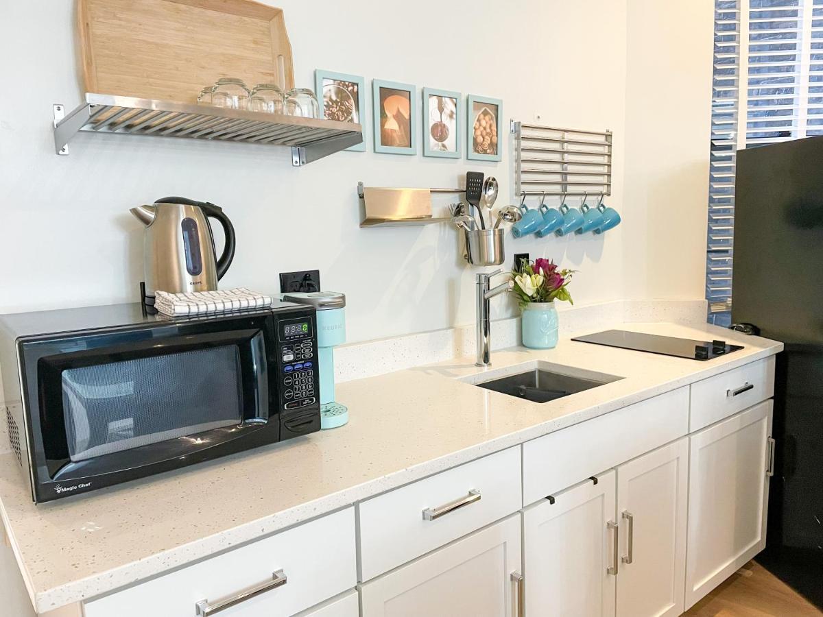 Wrigleyville Friends Unit - 5Bdrm Чикаго Екстериор снимка
