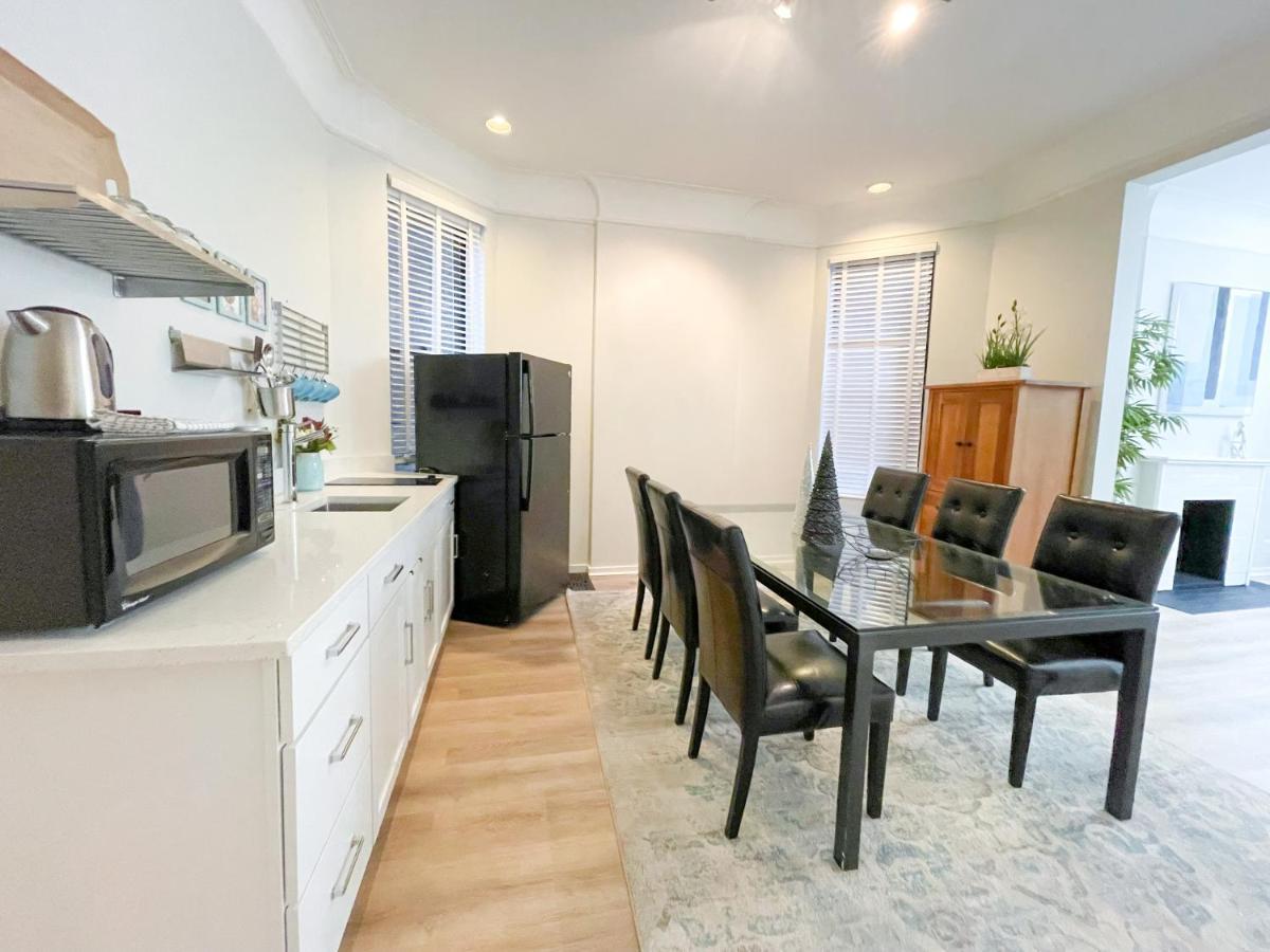 Wrigleyville Friends Unit - 5Bdrm Чикаго Екстериор снимка