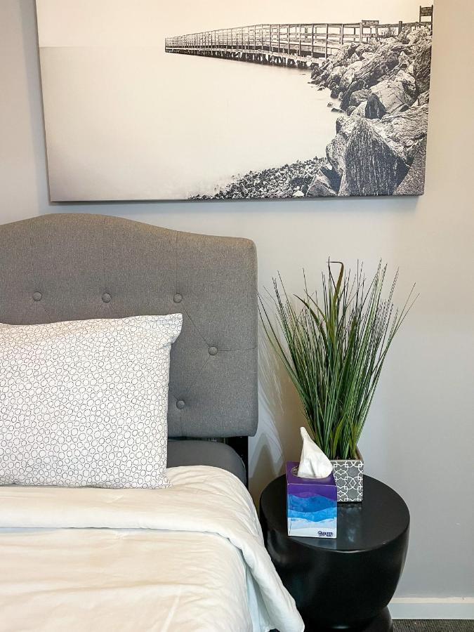 Wrigleyville Friends Unit - 5Bdrm Чикаго Екстериор снимка