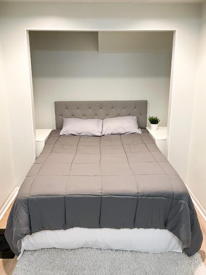 Wrigleyville Friends Unit - 5Bdrm Чикаго Екстериор снимка