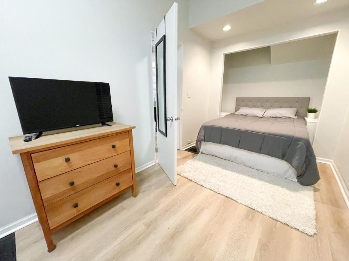Wrigleyville Friends Unit - 5Bdrm Чикаго Екстериор снимка