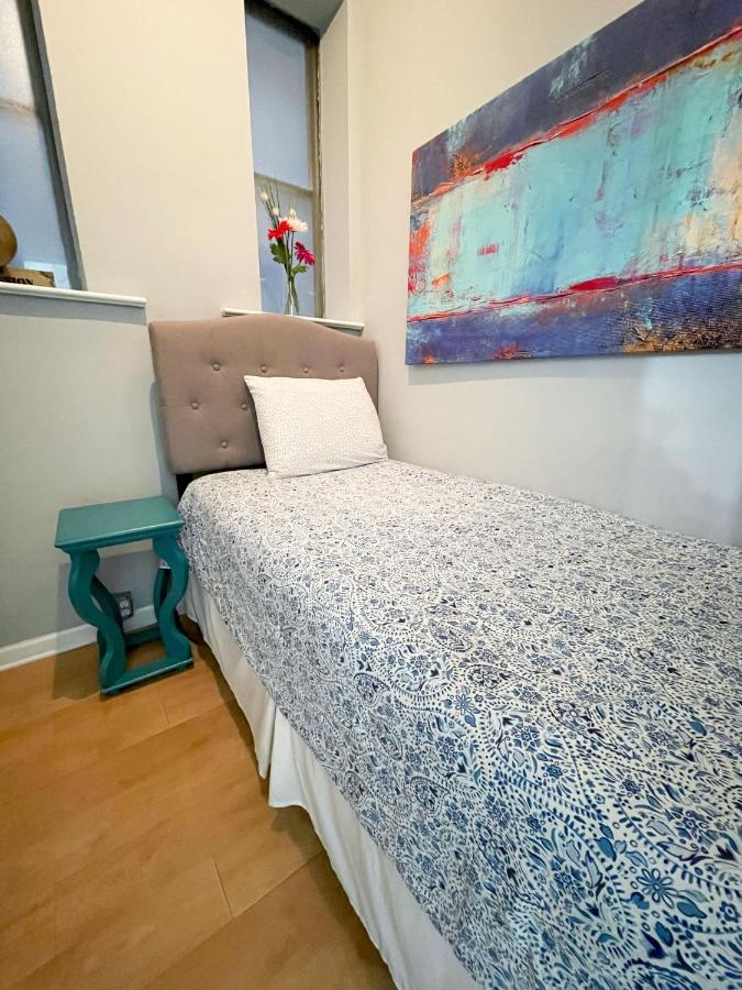 Wrigleyville Friends Unit - 5Bdrm Чикаго Екстериор снимка